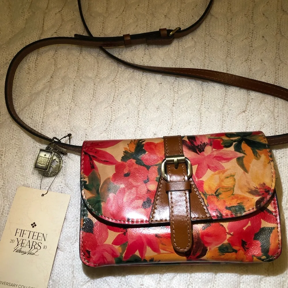 Patricia Nash Fifteen Years Floral Crossbody Bag in Multicolor